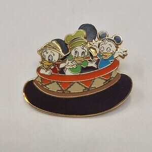 Four Parks One World Nephews Huey Dewey Louie WDW 2003 Disney Pin 18798